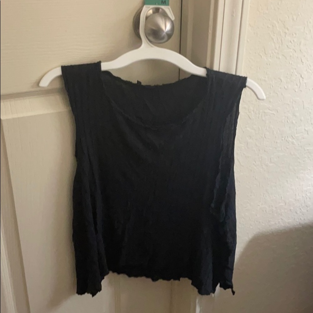 Loose fit crop top